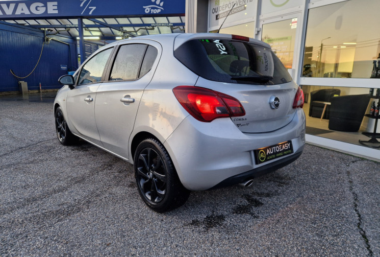 Opel Corsa 1.4 90 Black Edition