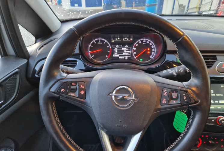 Opel Corsa 1.4 90 Black Edition