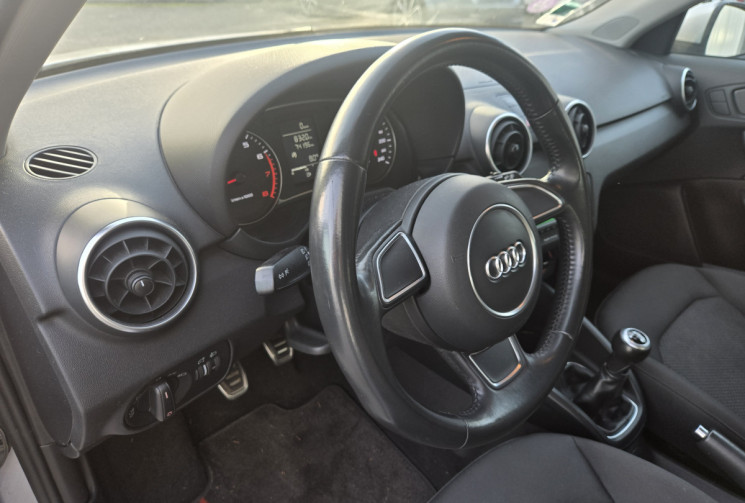 Audi A1 Sportback 1.0 TFSI 95ch ultra * faible KM * très bon état * CT vierge * entretien ok * 