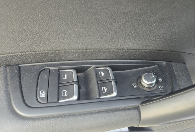 Audi A1 Sportback 1.0 TFSI 95ch ultra * faible KM * très bon état * CT vierge * entretien ok * 