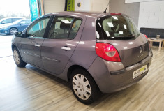 Renault Clio III 5 Portes 1.6 i 16V 111 cv