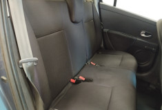 Renault Clio III 5 Portes 1.6 i 16V 111 cv