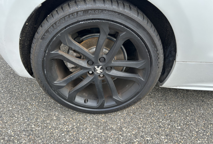 Peugeot RCZ 1.6 THP 16v 156 ch