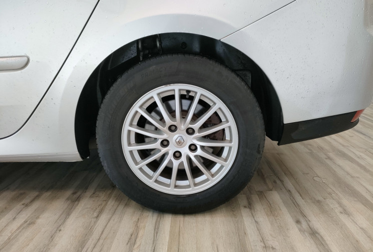 Renault LAGUNA III 1.5l DCI 110 Tom Tom Live 2EME MAIN 