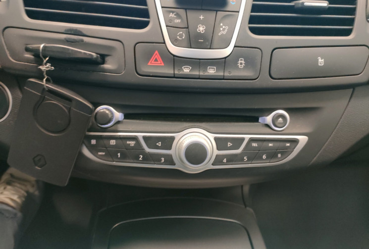 Renault LAGUNA III 1.5l DCI 110 Tom Tom Live 2EME MAIN 