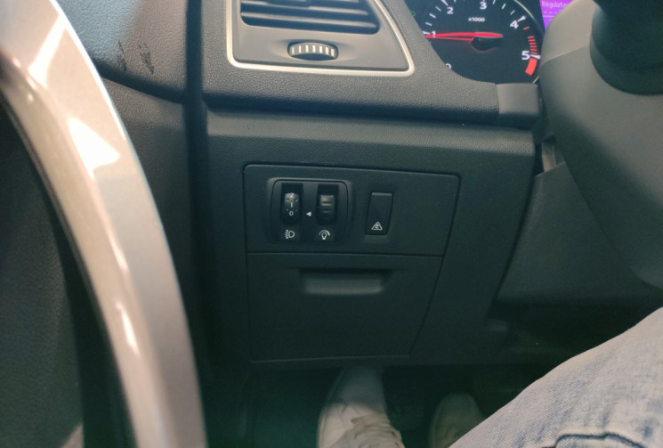 Renault LAGUNA III 1.5l DCI 110 Tom Tom Live 2EME MAIN 