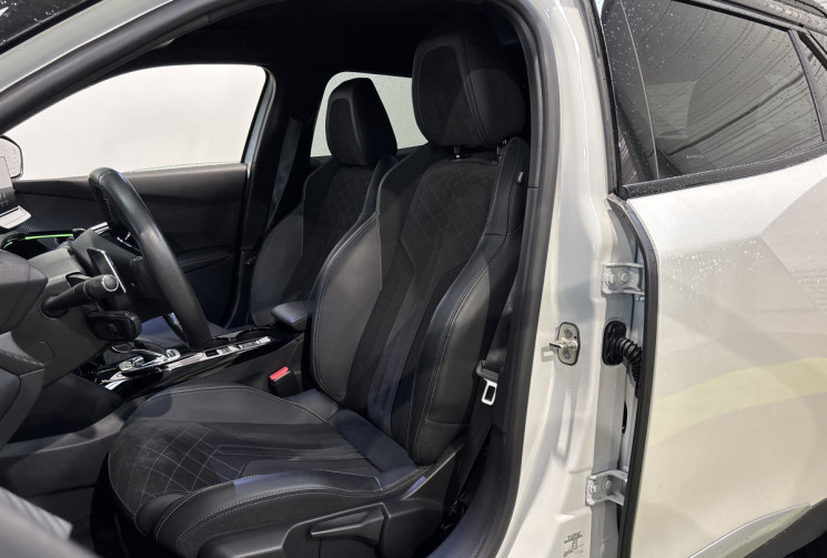Peugeot 2008 1.2 PureTech 155ch S&S GT Pack EAT8 / Distribution faite chez Peugeot 