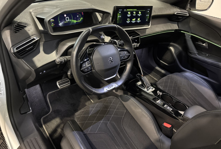 Peugeot 2008 1.2 PureTech 155ch S&S GT Pack EAT8 / Distribution faite chez Peugeot 