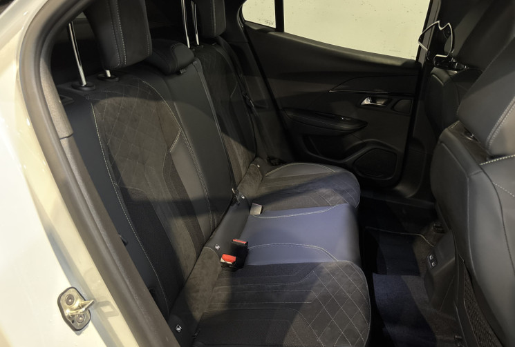 Peugeot 2008 1.2 PureTech 155ch S&S GT Pack EAT8 / Distribution faite chez Peugeot 