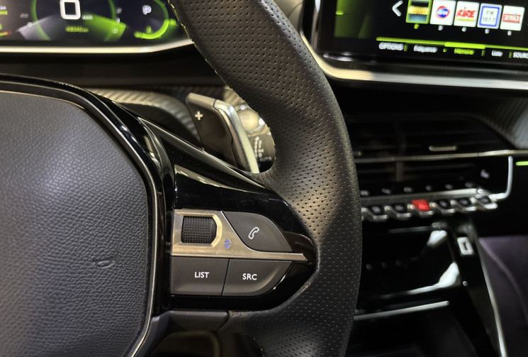 Peugeot 2008 1.2 PureTech 155ch S&S GT Pack EAT8 / Distribution faite chez Peugeot 