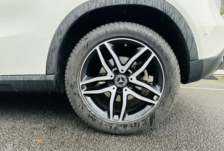 Mercedes GLA 200 156ch Sensation Etat exceptionnel / Attelage