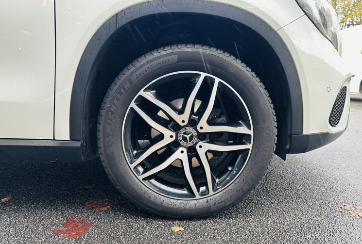 Mercedes GLA 200 156ch Sensation Etat exceptionnel / Attelage