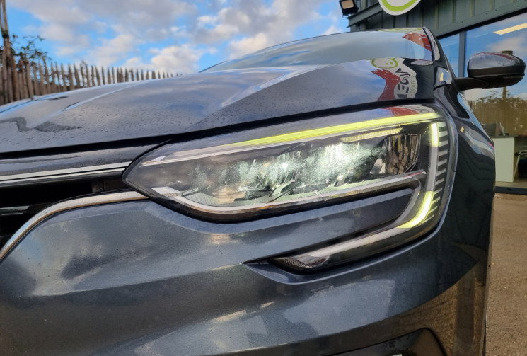 Renault Megane 1.6 E-TECH PLUG IN 160 BUSINESS