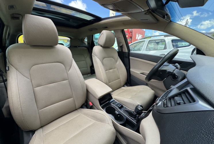 Hyundai Tucson III 1.7 CRDi 16V 2WD DCT7 S&S // Boîte auto Lounge // Première Main //Moteur a chaine