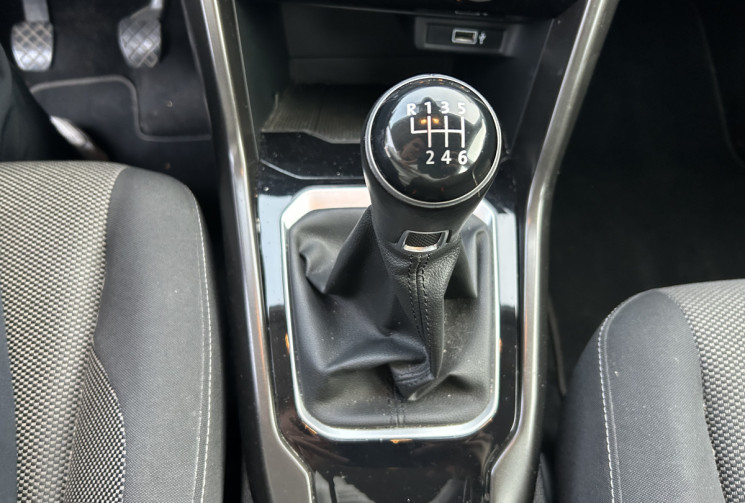 Volkswagen T-Roc 1.6 TDI 115 Ch Lounge BVM6 * CARPLAY * CAMERA DE RECUL