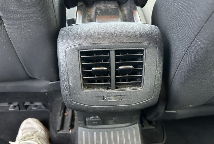 Volkswagen T-Roc 1.6 TDI 115 Ch Lounge BVM6 * CARPLAY * CAMERA DE RECUL