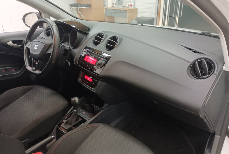SEAT Ibiza FR IV HB 5 portes 1.4 TSi 16V DSG (7 rapports) 150 cv Boîte auto