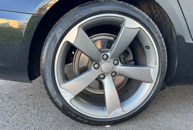 Audi A5 SPORTBACK Sportback Phase 2 (8TA) 3.0 TDi V6 Multitronic 204 CH BVA AVUS