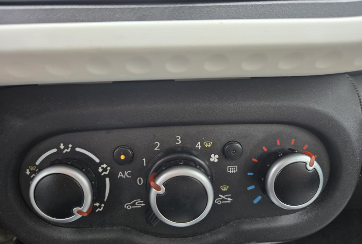 Renault Twingo 1.0 SCe 65ch Team Rugby * 1 ERE MAIN * ENTRETIEN FULL RENAULT * FAIBLE KM *          