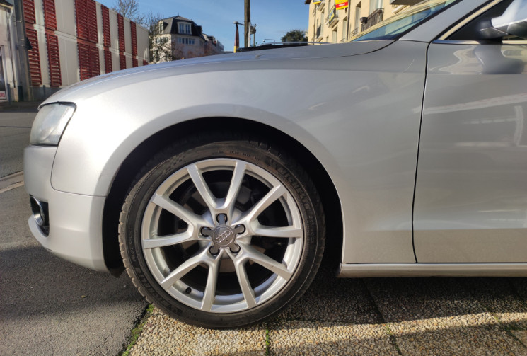 Audi A5 SPORTBACK  2.0 TFSI 180 cv AMBIENTE / Flexfuel