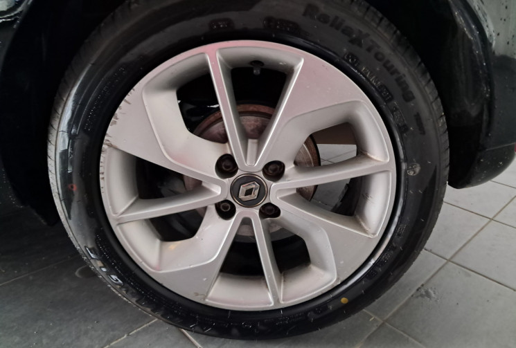 Renault Clio  IV 1.2 16V 75 cv Limited climauto gps  - TBE - SUIVI ENTRETIEN- DISTRI OK  - GARANTIE 