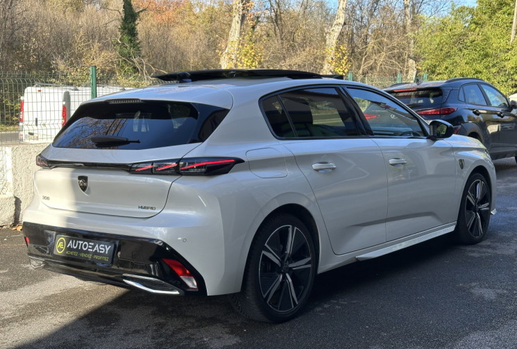 Peugeot 308 GT Pack 1.6 Hybride 225 e-EAT8 / Toit ouvrant / Cuir / Carplay / Lumiere Ambiance