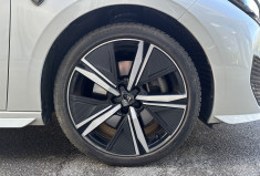 Peugeot 308 GT Pack 1.6 Hybride 225 e-EAT8 / Toit ouvrant / Cuir / Carplay / Lumiere Ambiance