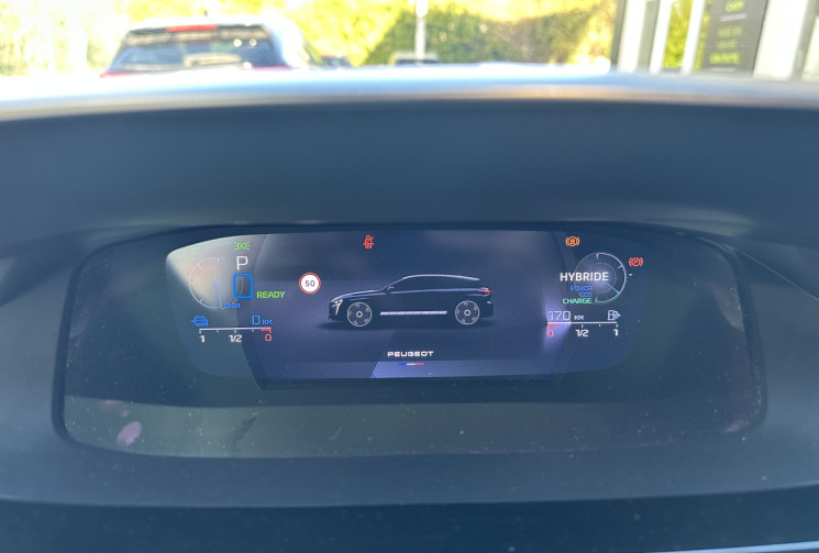 Peugeot 308 GT Pack 1.6 Hybride 225 e-EAT8 / Toit ouvrant / Cuir / Carplay / Lumiere Ambiance