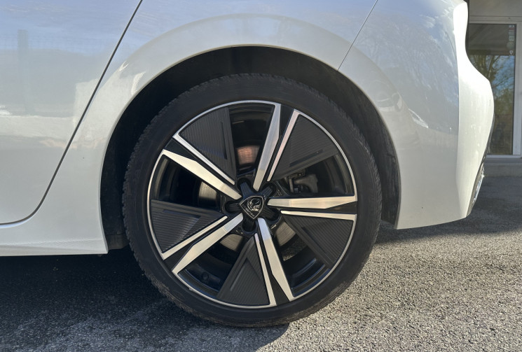 Peugeot 308 GT Pack 1.6 Hybride 225 e-EAT8 / Toit ouvrant / Cuir / Carplay / Lumiere Ambiance
