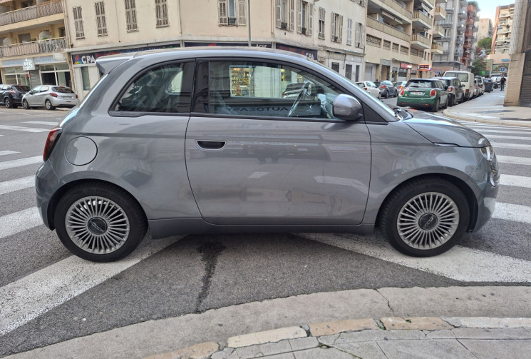 FIAT 500 FIAT 500e ICONE 118 CH 42kwh