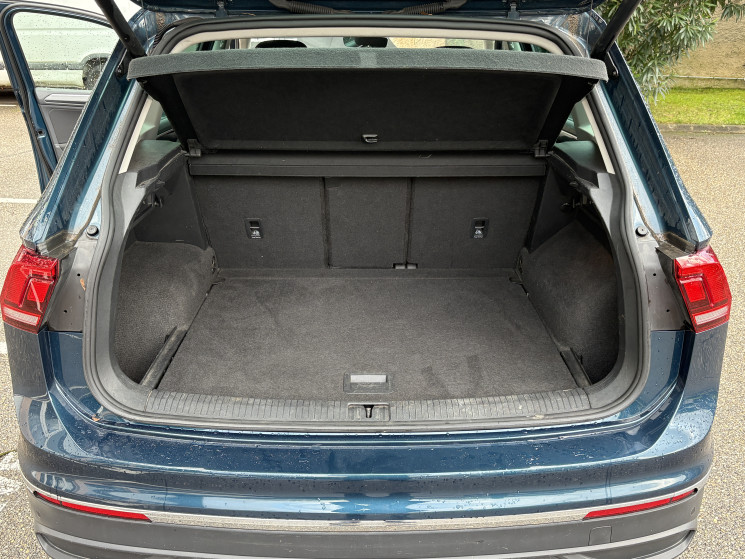 Volkswagen Tiguan 1.5 TSI 150 ch Life Business DSG7 / Première main / Suivi VW / ACC / Coffre elec