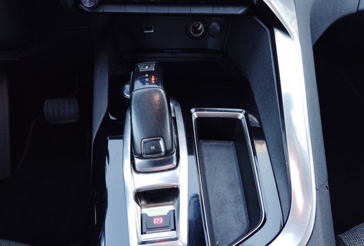 Peugeot 3008 1.6 BlueHDi 120ch Allure S&S EAT6