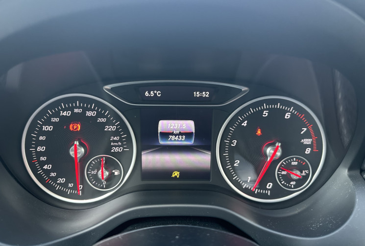Mercedes Classe A 180 1.6  BlueEFFICIENCY 122  INTUITION