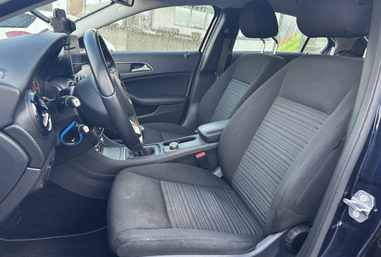 Mercedes Classe A 180 1.6  BlueEFFICIENCY 122  INTUITION