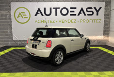 Mini Mini One 75 ch / R56 LCI One 1.6 i : GPS / white pepper 