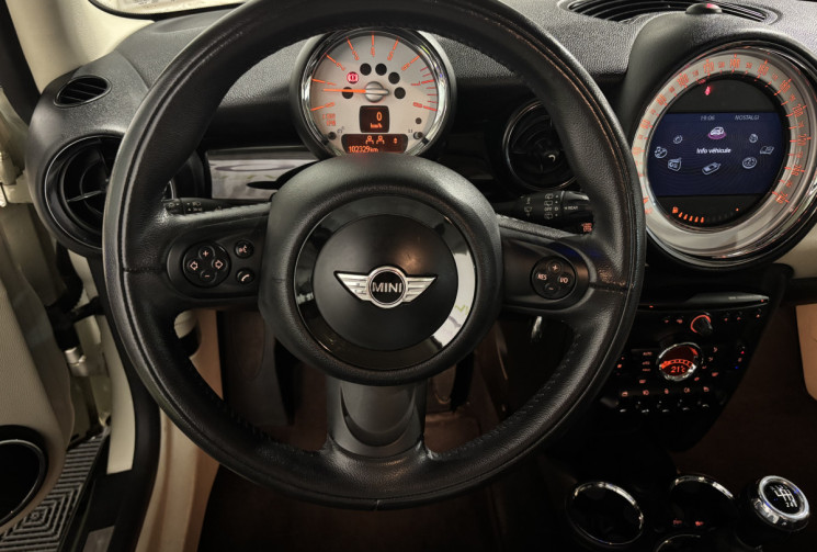 Mini Mini One 75 ch / R56 LCI One 1.6 i : GPS / white pepper 