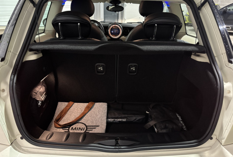 Mini Mini One 75 ch / R56 LCI One 1.6 i : GPS / white pepper 