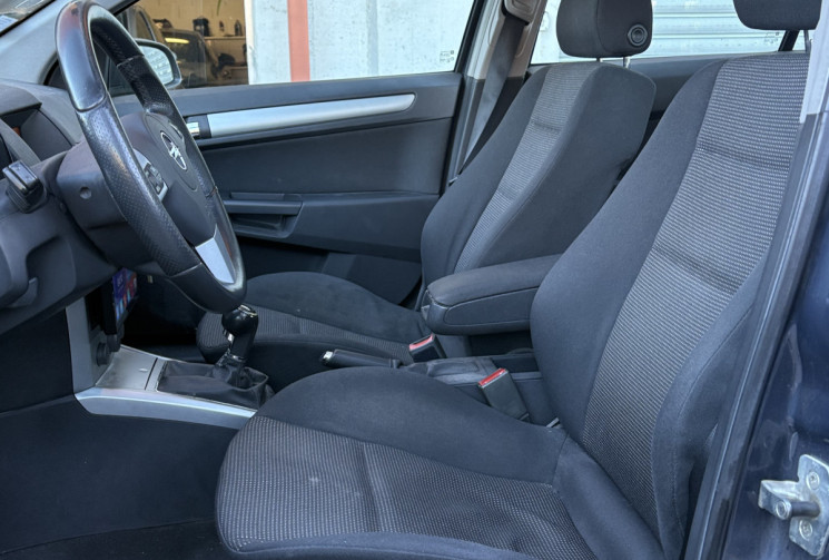 Opel Astra 1.9 CDTI 120cv Magnetic 5p 