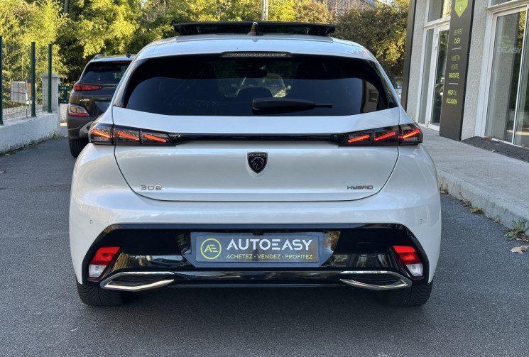Peugeot 308 GT 1.6 Hybride 225 e-EAT8 / Toit ouvrant / Cuir / Carplay / Lumiere Ambiance