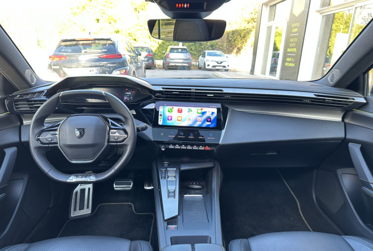 Peugeot 308 GT 1.6 Hybride 225 e-EAT8 / Toit ouvrant / Cuir / Carplay / Lumiere Ambiance