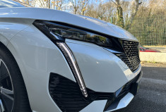 Peugeot 308 GT 1.6 Hybride 225 e-EAT8 / Toit ouvrant / Cuir / Carplay / Lumiere Ambiance