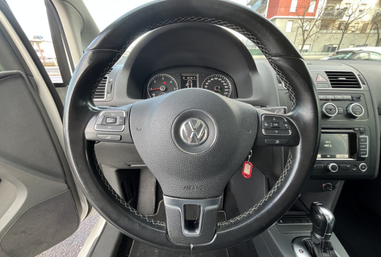 Volkswagen Touran I Phase 3 1.6 TDI DSG (7 rapports) 105 cv Boîte auto