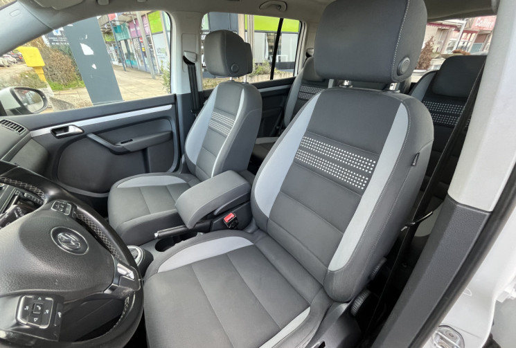 Volkswagen Touran I Phase 3 1.6 TDI DSG (7 rapports) 105 cv Boîte auto