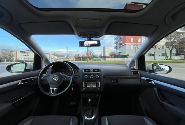 Volkswagen Touran I Phase 3 1.6 TDI DSG (7 rapports) 105 cv Boîte auto