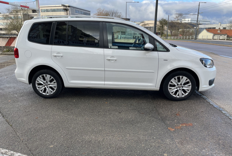 Volkswagen Touran I Phase 3 1.6 TDI DSG (7 rapports) 105 cv Boîte auto