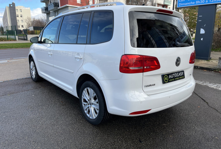 Volkswagen Touran I Phase 3 1.6 TDI DSG (7 rapports) 105 cv Boîte auto