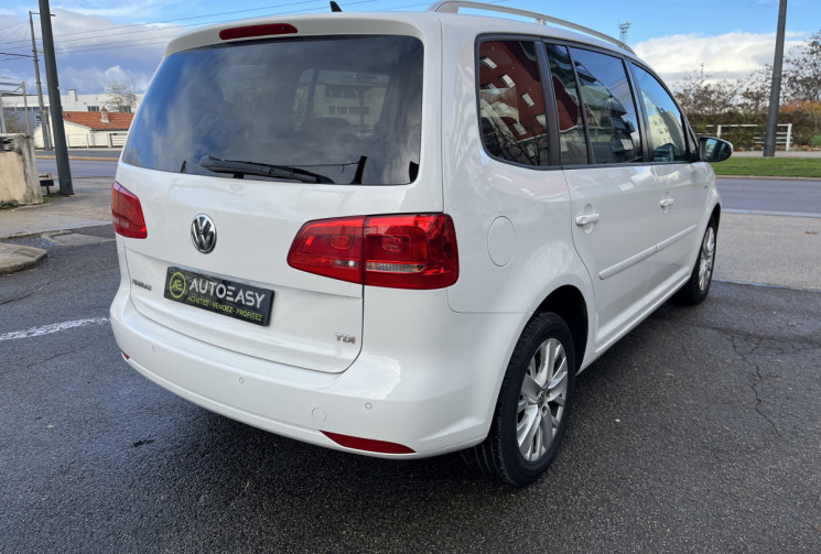 Volkswagen Touran I Phase 3 1.6 TDI DSG (7 rapports) 105 cv Boîte auto