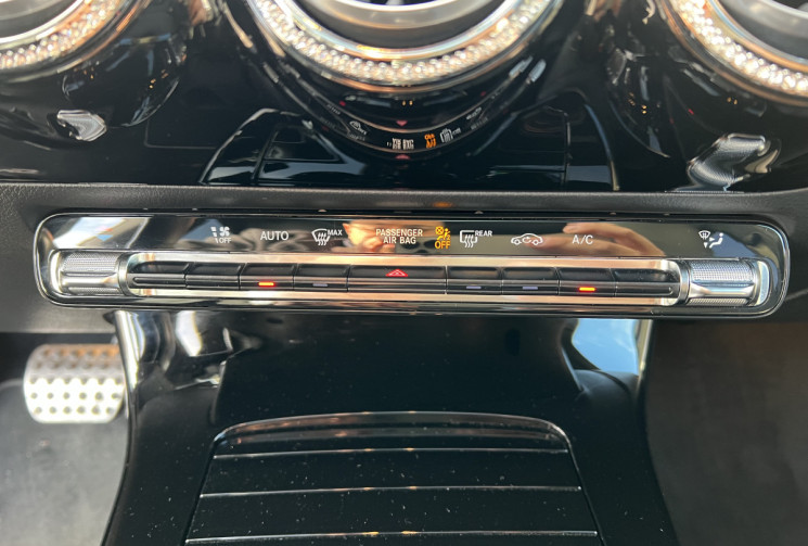 Mercedes CLA 200 d 2.0D 150 cv Boîte auto AMG LINE