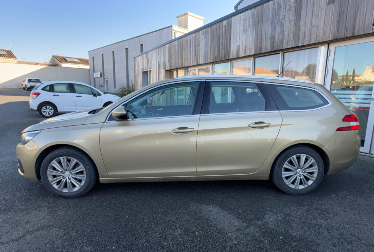 Peugeot 308 SW II PH II 1.5 HDI 16V 130 ALLURE / TOIT PANORAMIQUE / TRES BON ETAT / GARANTIE 12 MOIS