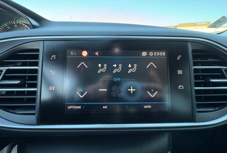 Peugeot 308 SW II PH II 1.5 HDI 16V 130 ALLURE / TOIT PANORAMIQUE / TRES BON ETAT / GARANTIE 12 MOIS